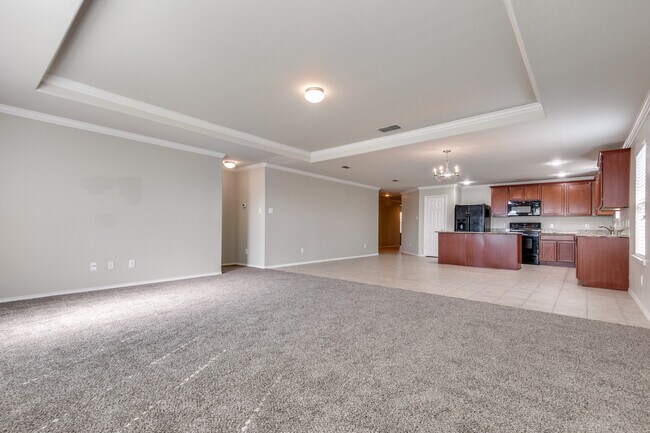 Building Photo - 1413 Lone Pine Dr