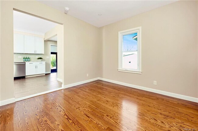 Building Photo - 9 Todd Pl