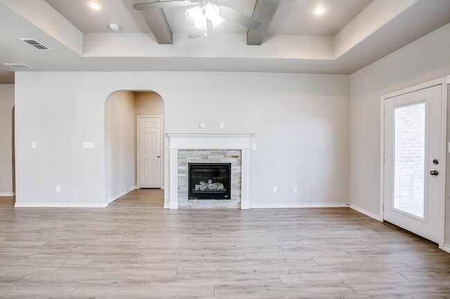 Building Photo - 2328 104th St