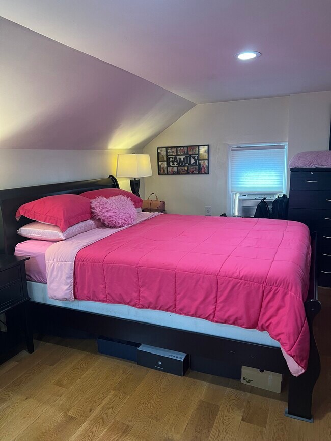 Building Photo - 8482 164th St