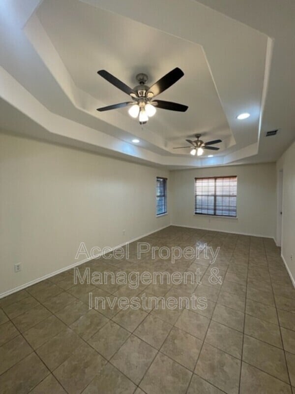 Building Photo - 1606 S Kumquat St