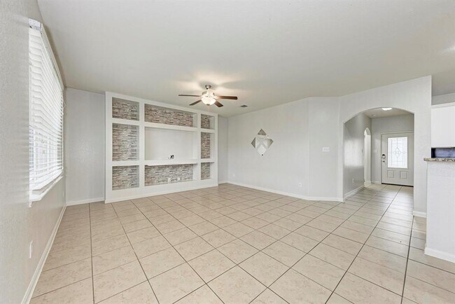 Building Photo - 13812 Nelson Houser St