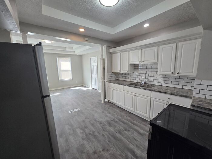 Building Photo - 3434 Olive St