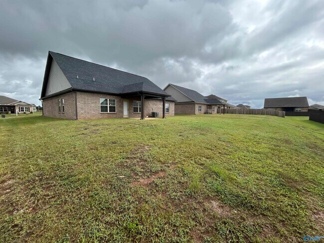Building Photo - 108 Old Dirt Rd