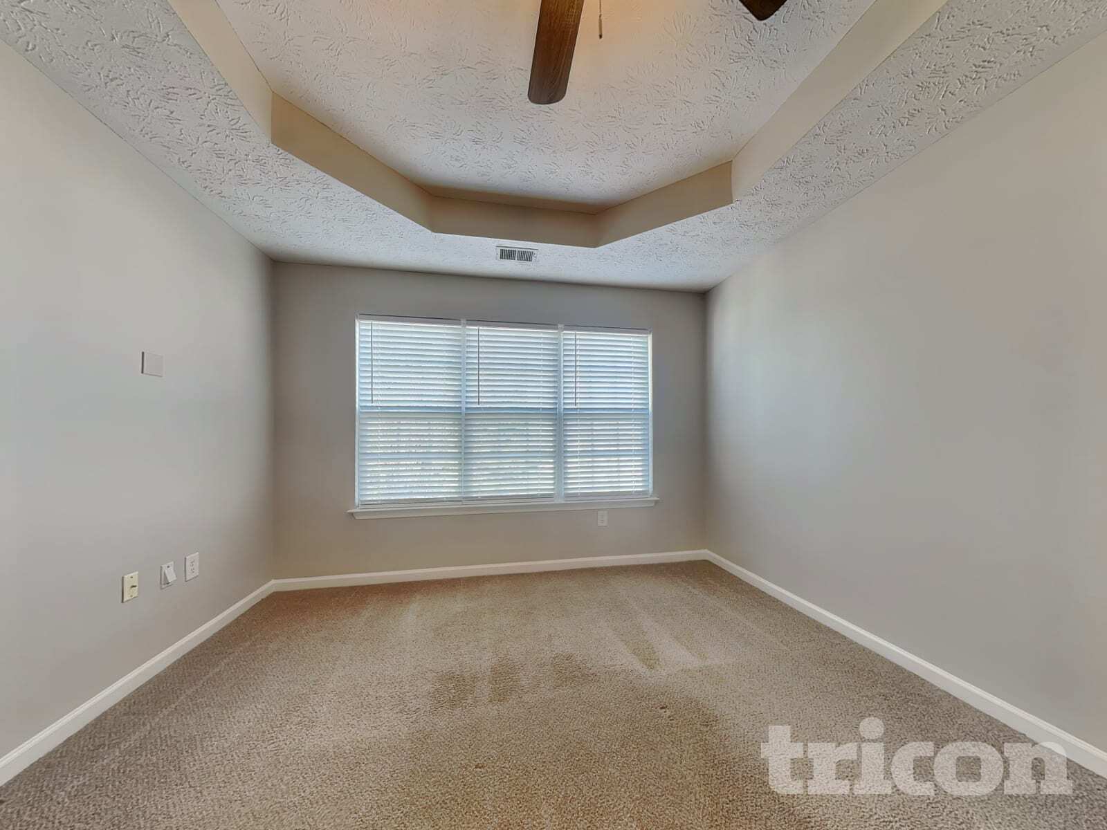 Building Photo - 103 Dumaine St