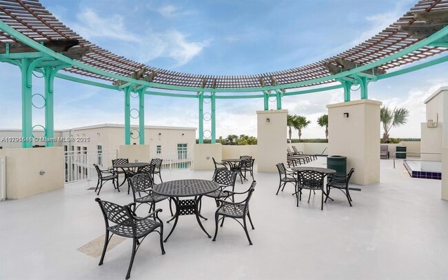 Building Photo - 7275 SW 89th St