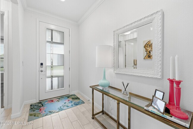 Building Photo - 11130 Town Vw Ct