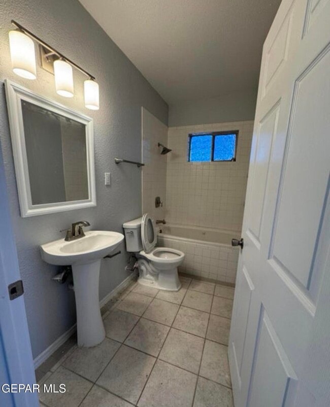 Building Photo - 5217 Danny Dr