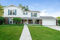 Building Photo - 7033 Brassie Bend