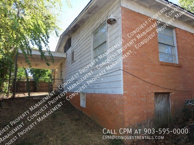 Building Photo - 1609 Southpoint Dr