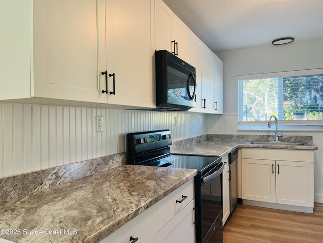 Building Photo - 66 Tennessee Ave