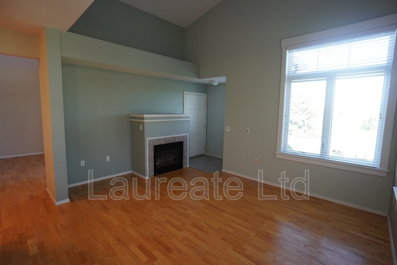 Building Photo - 6414 Silver Mesa Dr