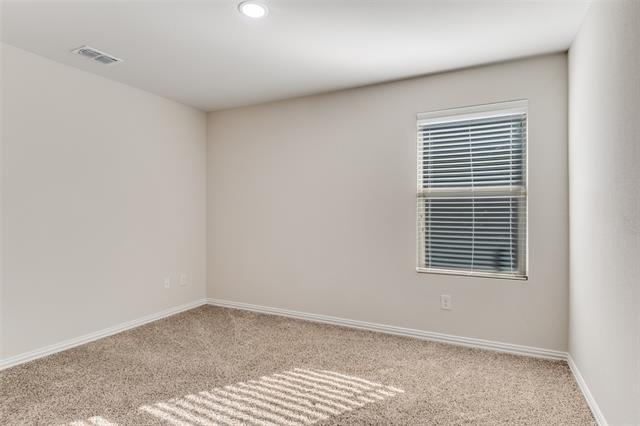 Building Photo - 216 Monarch Wy