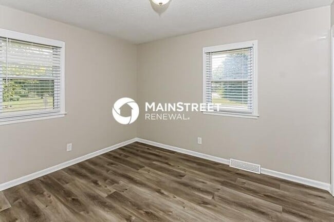 Building Photo - 3 Bedroom Pet-Friendly Home in LEAVENWORTH, KS with Main Street Renewal