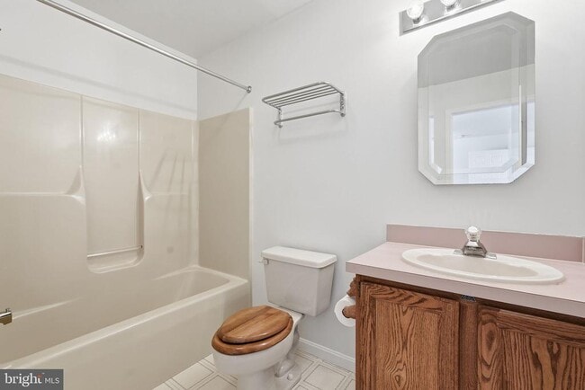 Building Photo - 35298 Scotland Heights Rd