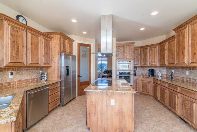 Building Photo - 37023 N 12th St