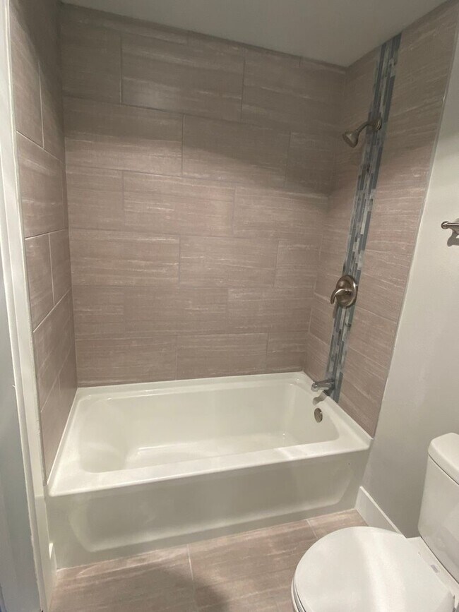 Building Photo - 4 Bedroom, 2.5 Bath 2 Car Garage, Brand Ne...