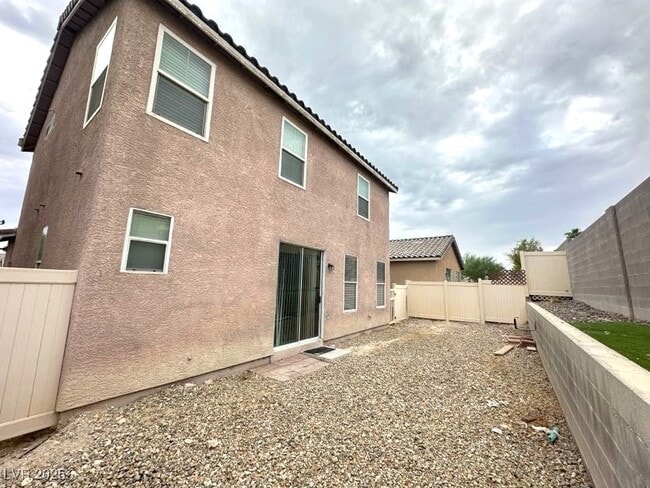 Building Photo - 2513 Birds Nest Cactus Ct