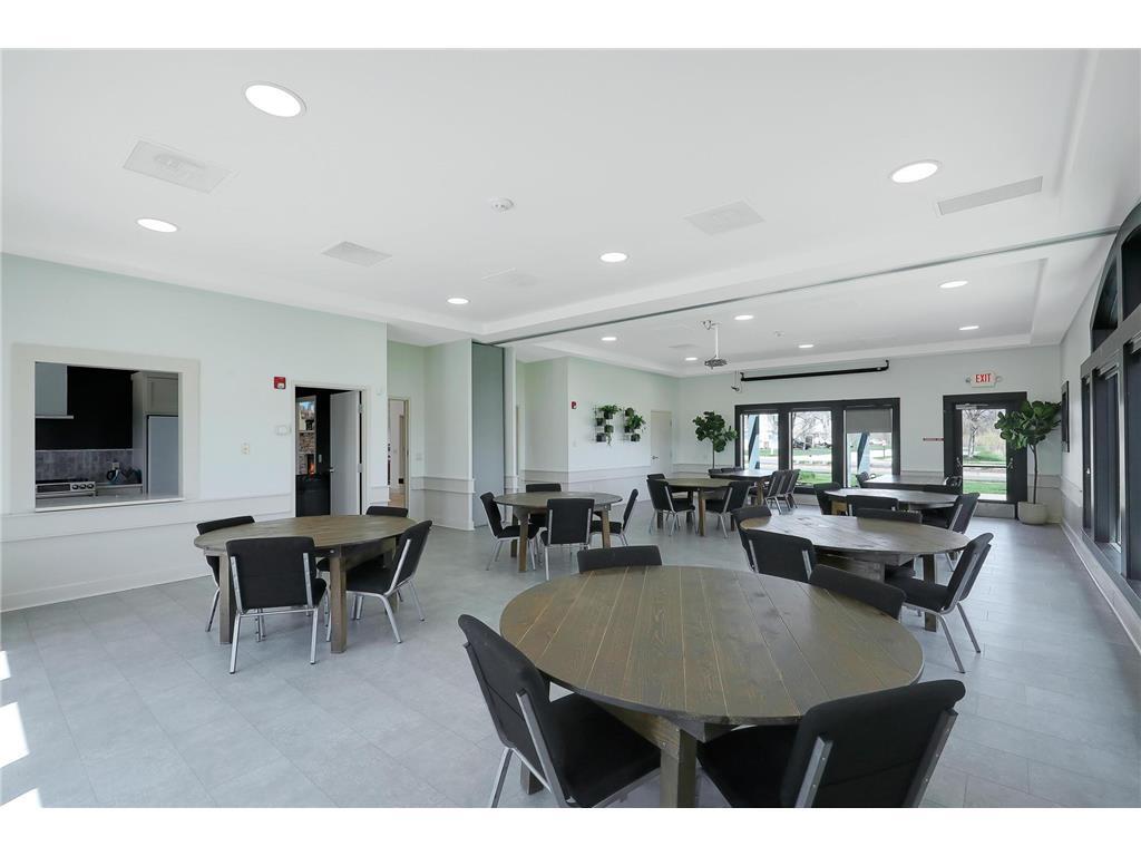 Building Photo - 15225 Fanning Dr N