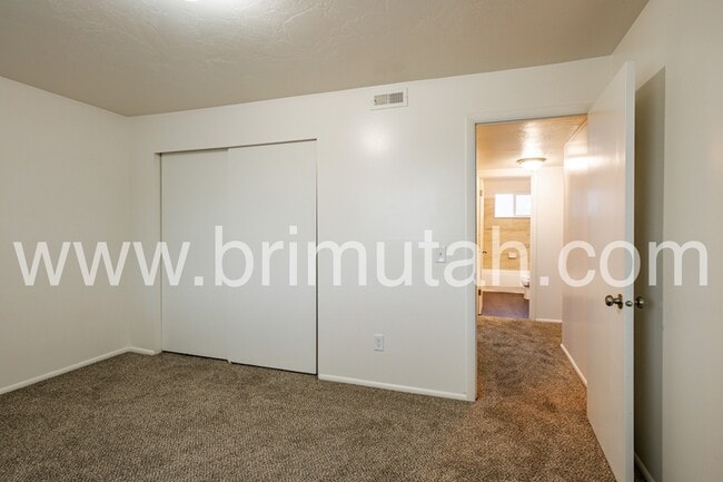 Building Photo - 4727 S 1300 E