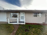 Building Photo - N. Columbus Ave Duplex - Krause