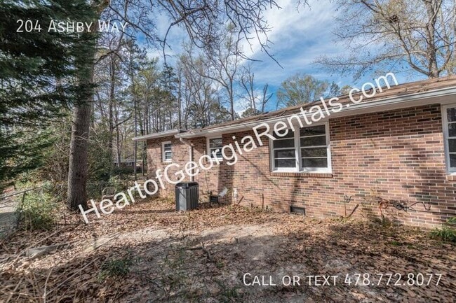 Building Photo - 204 Ashby Way