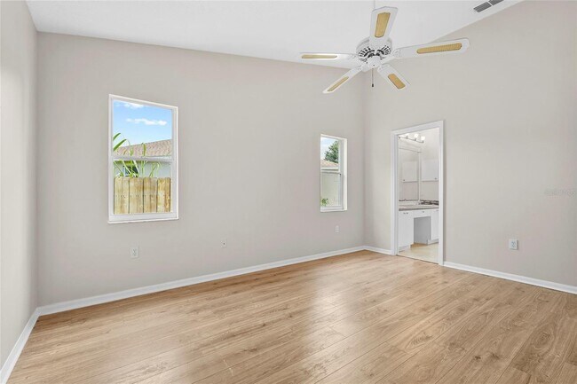 Building Photo - 7710 33rd Ln E