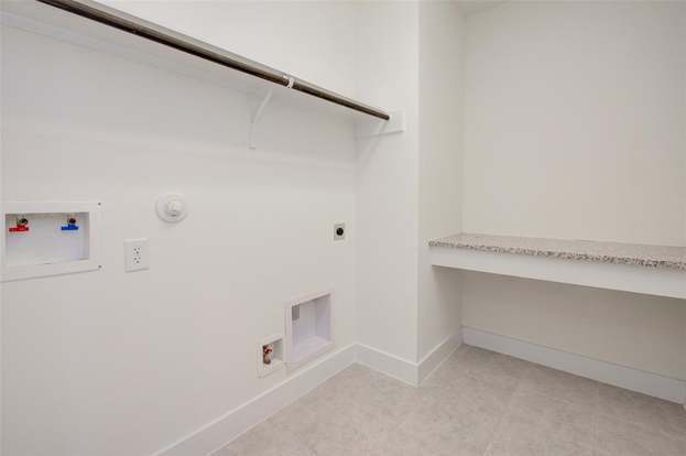 Building Photo - 18118 Moonlit River Dr