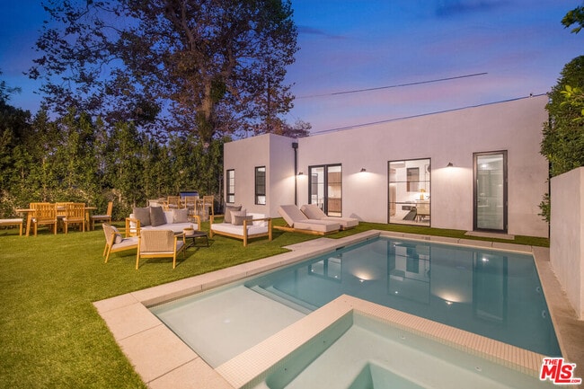 Building Photo - 4256 Camellia Ave