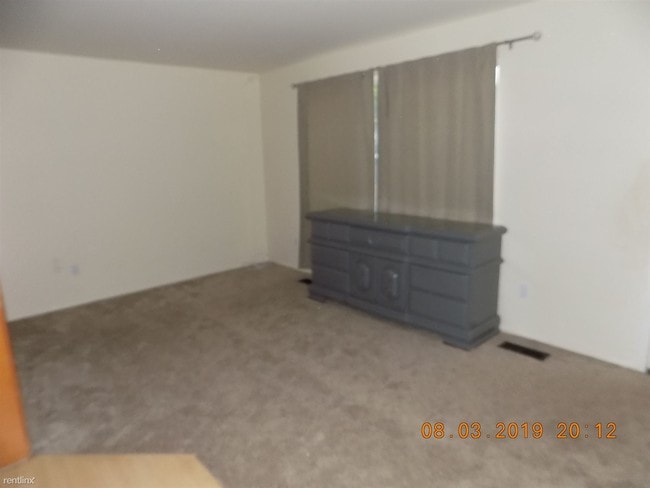 Building Photo - 2 br, 1.5 bath Condo - 1328 Woodbridge St