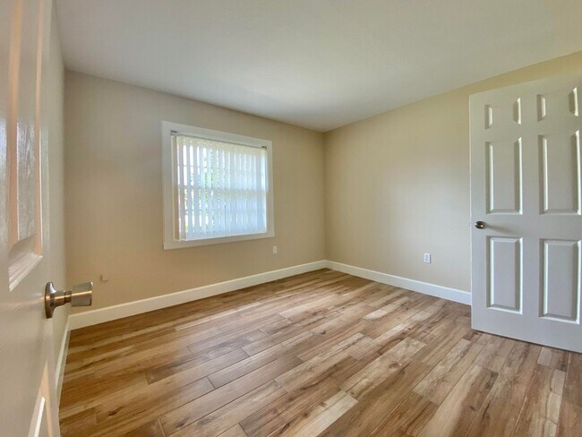 Building Photo - 3842 Featherwood Trail