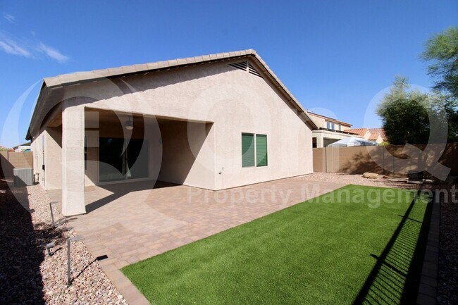 Building Photo - 5629 W Montebello Way