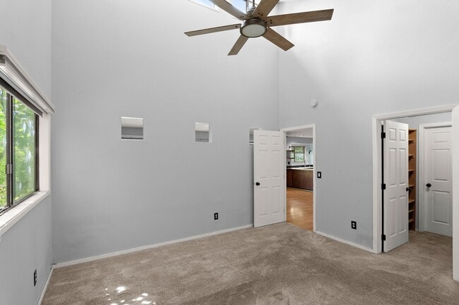 Building Photo - Contemporary One-Level 2 Bed/1 Bath Tranquil Retreat