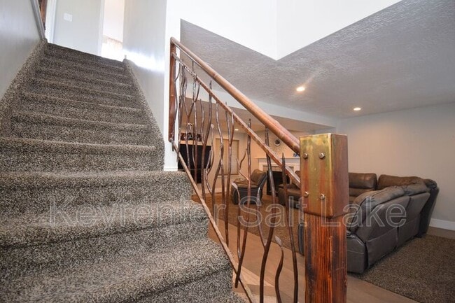 Building Photo - 1814 Whisperwood Cir