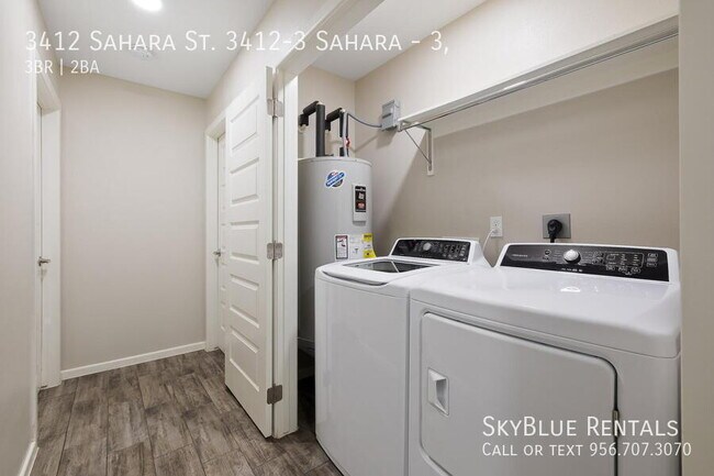 Building Photo - 3412 Sahara Dr