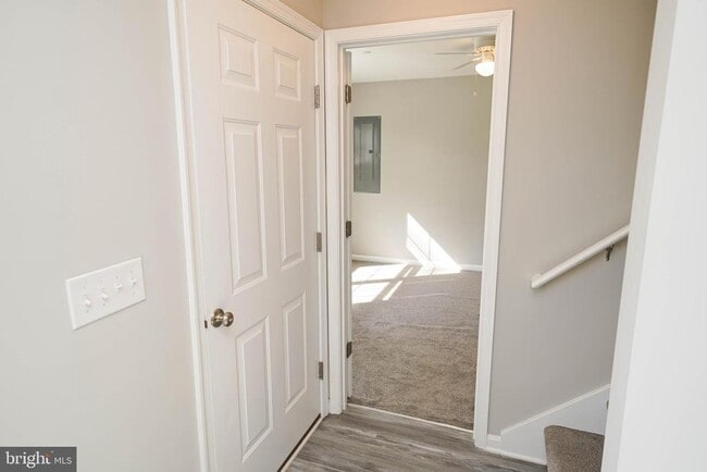 Building Photo - 2005 S Old Mill Dr