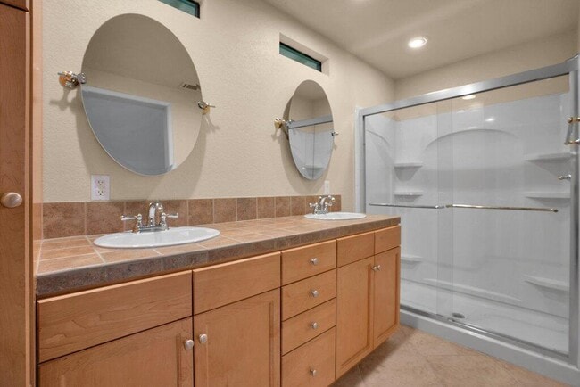 Building Photo - 53085 Avenida Obregon