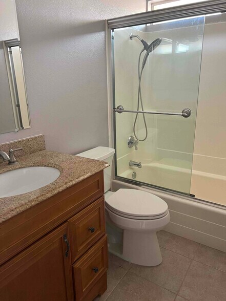 Building Photo - 4791 Carmonita Ln