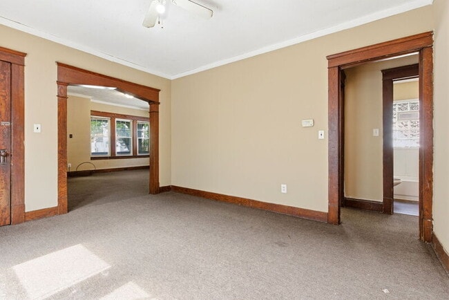 Building Photo - 13615 Earlwood Rd