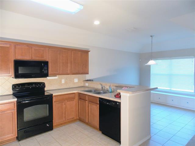 Building Photo - 213 Cliffbrook Dr