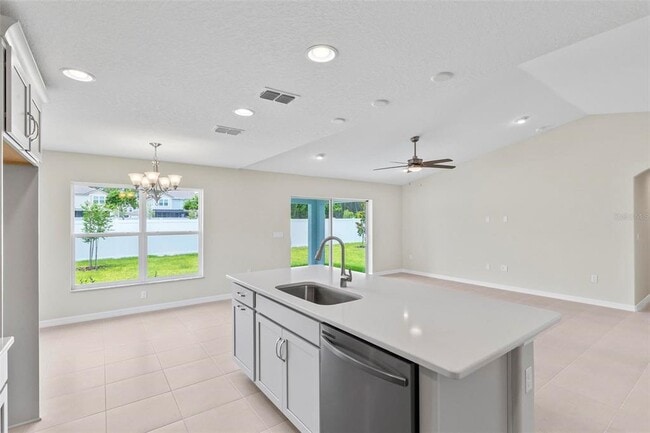 Building Photo - 11 Buffalo Grove Dr