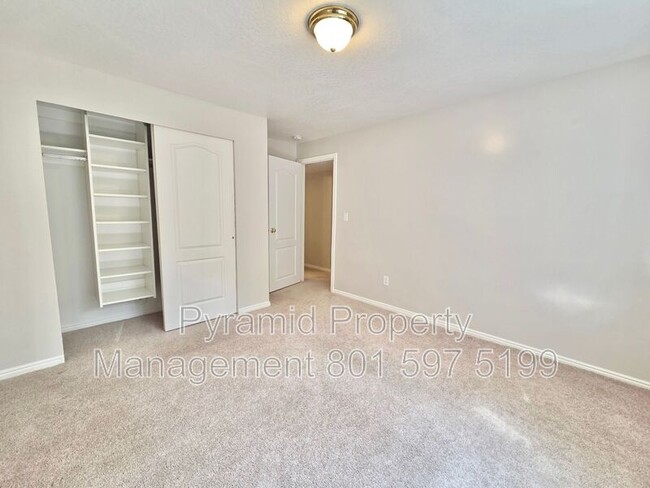 Building Photo - 2128 S 2060 E