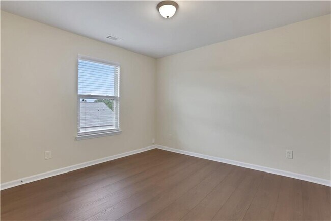 Building Photo - 2526 Morgan Chase Dr