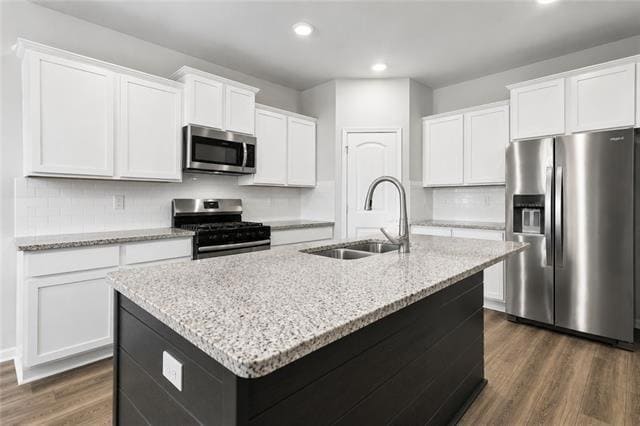 Building Photo - 945 Channel Bend Ct