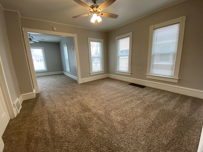 Building Photo - Beautiful 4 Bed 1.5 Bath Home in Moorhead