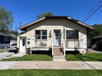 Building Photo - 926 E Halliday St