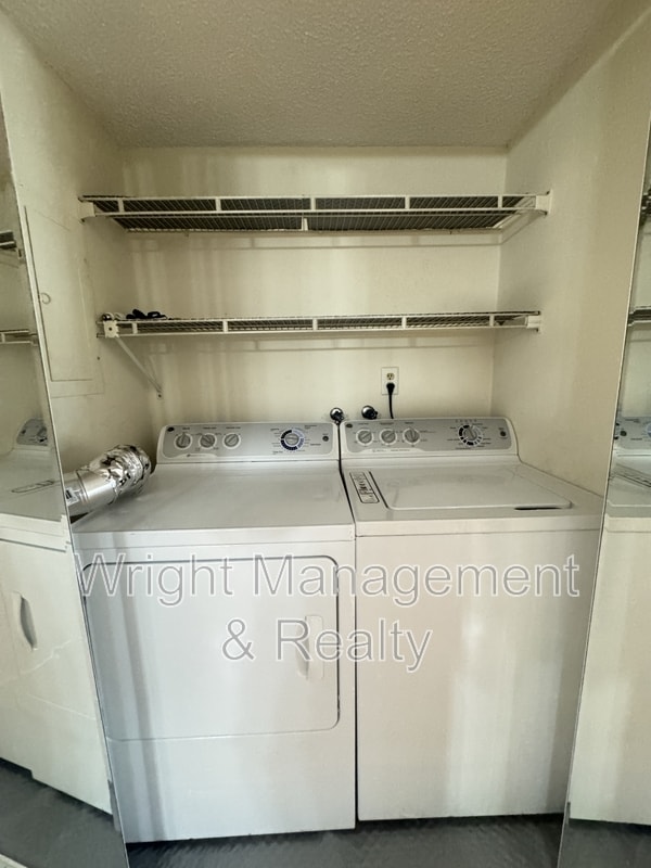 Building Photo - 2625 State Road 590