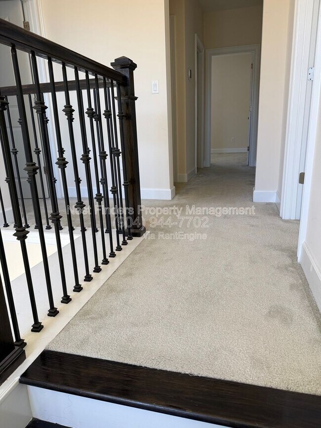 Building Photo - 214 Starlis Pl