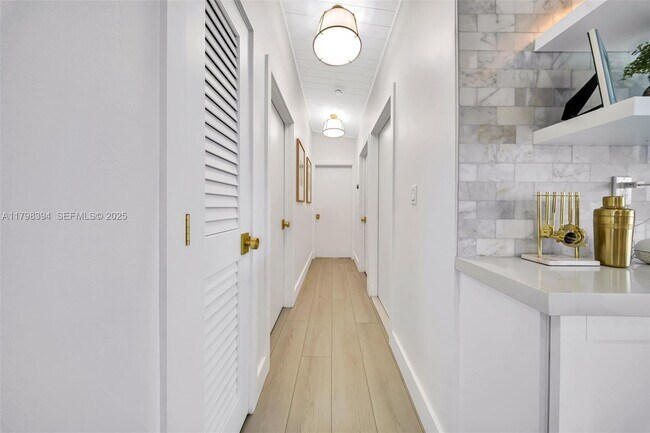 Building Photo - 129 Nautilus Dr