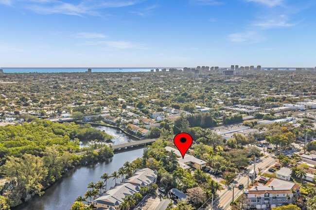 Building Photo - 1826 N Dixie Hwy